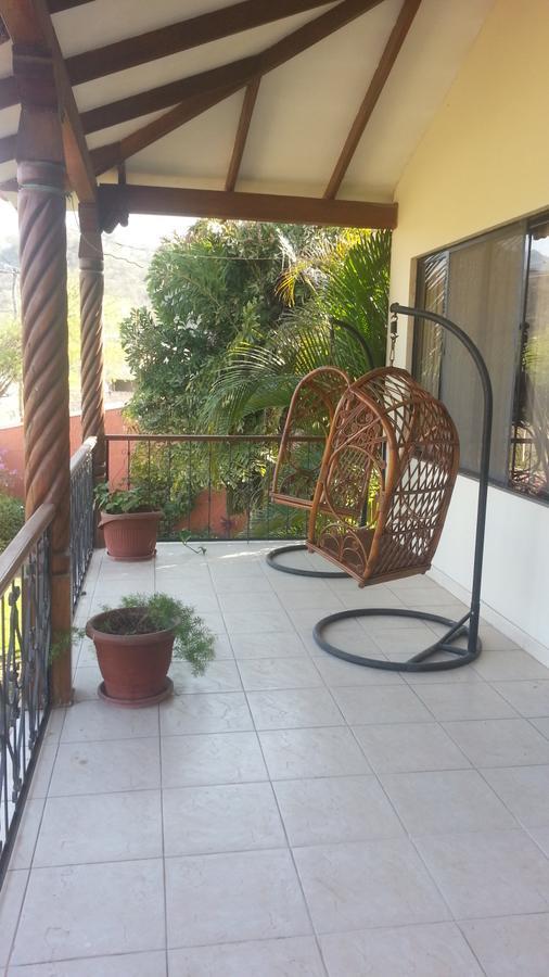 Hotel La Casona Camiri Exterior foto